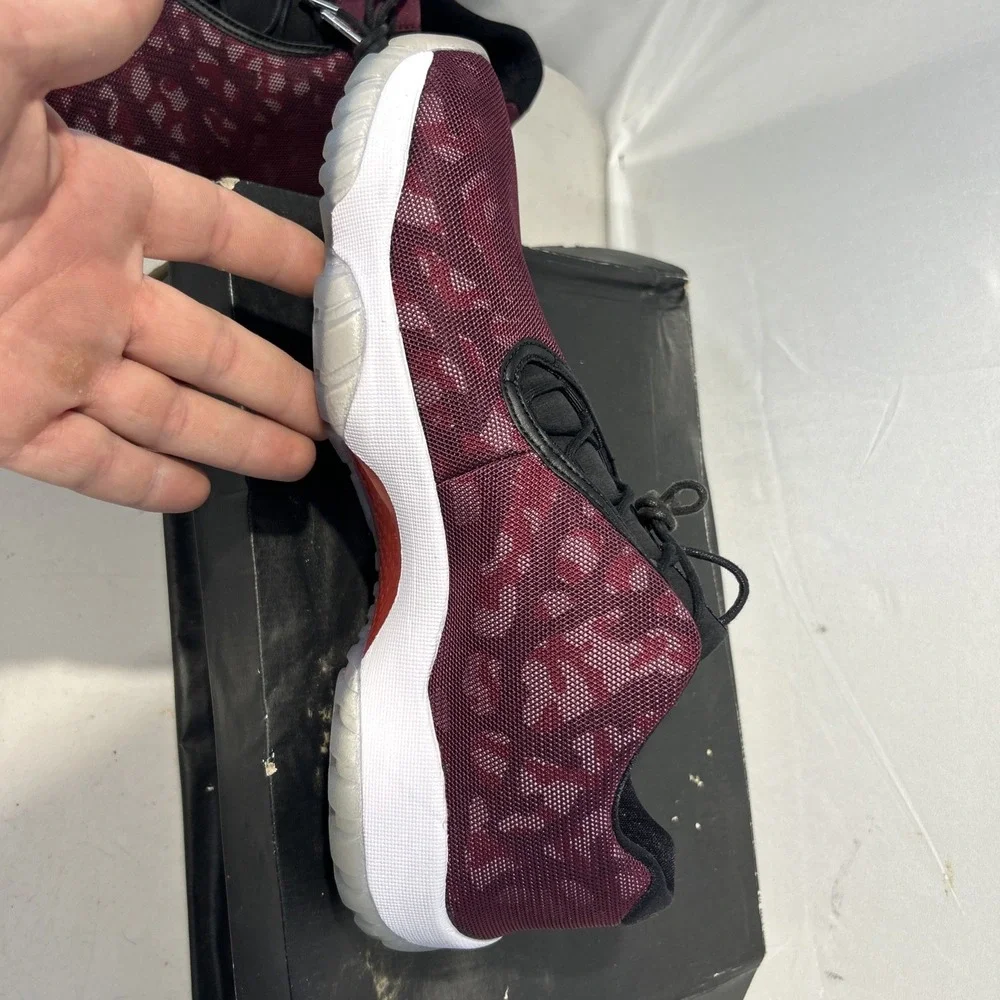 Jordan Air Jordan Future Low Bordeaux Camo Men's Athletic Sneakers 718948-605